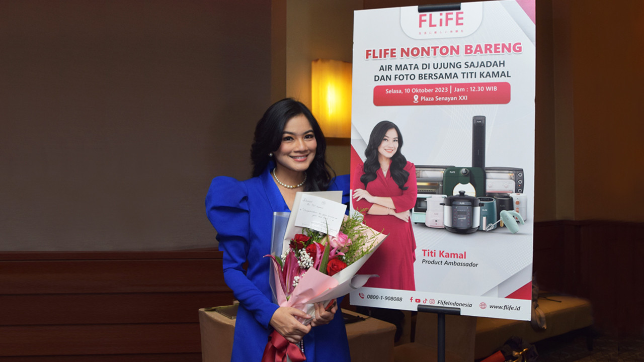  Perkenalkan Titi Kamal Sebagai Product Ambassador Terbaru, FLIFE Ajak Followers Nobar Film Terbaru